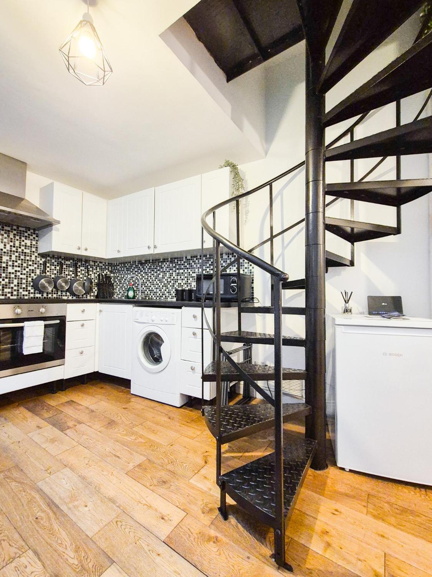 Two Bedroom In Islington 런던 외부 사진